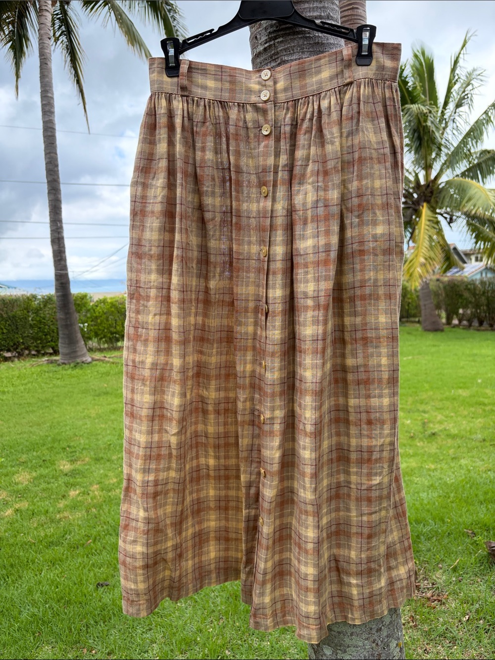 Vintage Banana Republic Plaid Button-Front Midi Skirt in Brown and Tan